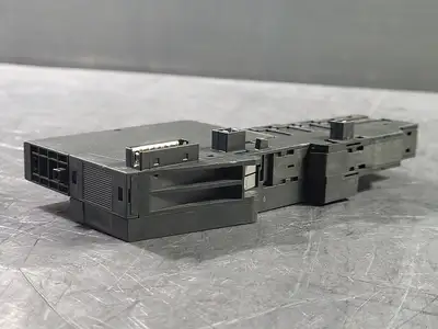 USED SIEMENS 6ES7 132-4HB01-0AB0