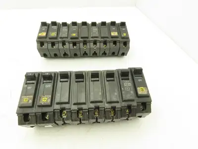 General Electric THQB115 Circuit Breaker 1-Pole 15Amp Bolt-In 120/240V Lot of 17