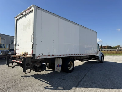 Used 2016 FREIGHTLINER BUSINESS CLASS M2 26' BOX TRUCK Box trucks Ohio US | Miedema Asset Management Group #1709386