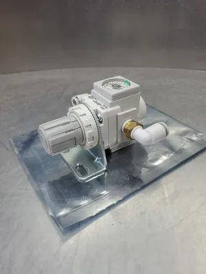 SMC AR20K-02BE-B Air Pressure Regulator. 6D-8