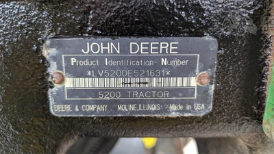 USED 1996 JOHN DEERE 5200