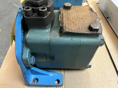 Used VICKERS 45V506-1A-20-283 Pumps | Surplus Asset Holdings #1206216