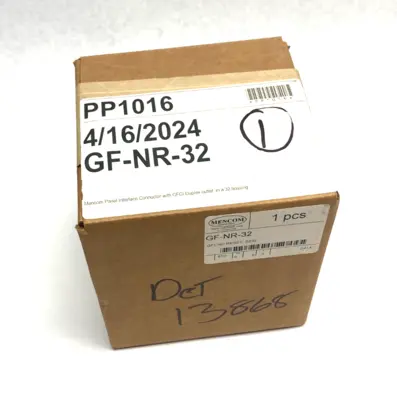 NEW MENCOM PANEL INTERFACE CONNECTOR W/ GFCI DUPLEX OUTLET SZ32