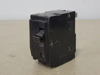 USED SQUARE D QO230