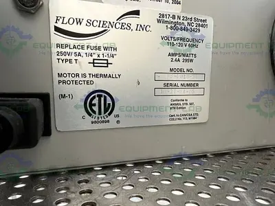 USED FLOW SCIENCES FS2020BKGVA 4' VENTED BALANCE SAFETY ENCLOSURE W/ FS-410-SS MOTOR