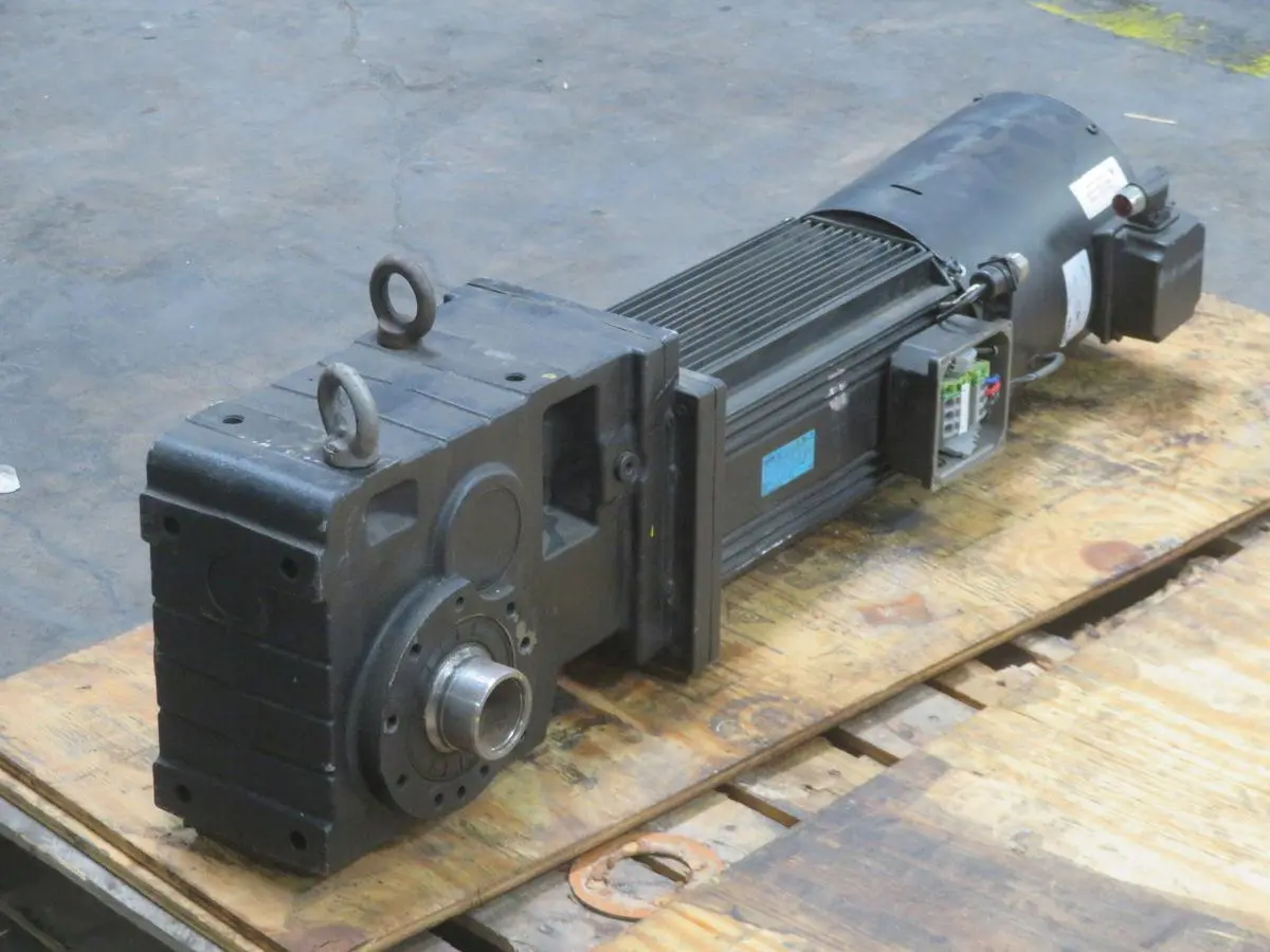Used LENZE 19S35-RSOF3-ZOGO-KS5F42N-ROSU Motors (misc) Texas US | Aucto #1307114