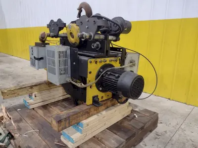 3 TON DETROIT CABLE HOIST: STOCK #22136