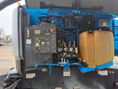 USED 2016 Genie Z-62/40