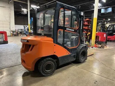 Used 2021 DOOSAN D35C-7 Internal Combustion Forklifts: Pneumatic Tire Illinois US | Somerset Equipment Sales #1546154