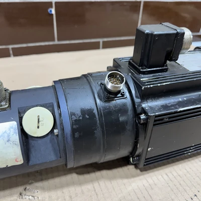 USED Indramat Bosch Group MAC90A-0-RD-4C/110-A-0/MR121/S001