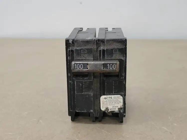 Used SIEMENS Q2100 Switchgears British Columbia CA | Lenmark #239823