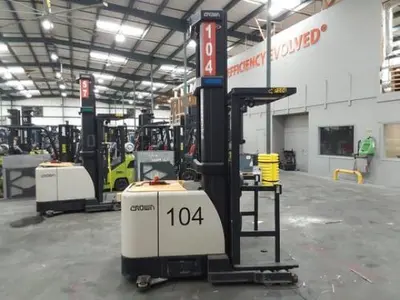 USED 2019 CROWN SP4050-30