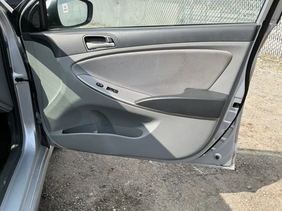 USED 2017 HYUNDAI ACCENT SE