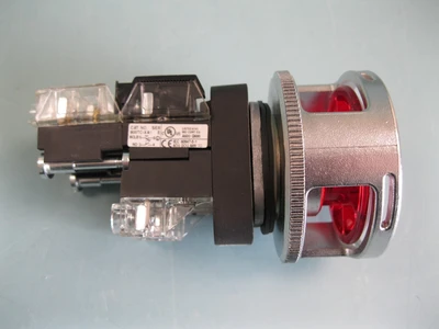 USED Allen-Bradley 800TC-FXJQ24RA1