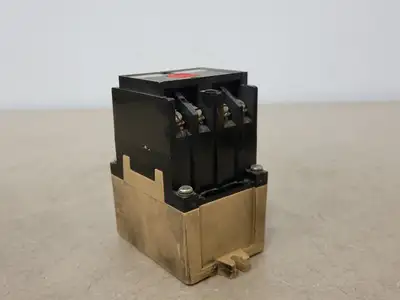 USED ALLEN-BRADLEY 700-P400A1