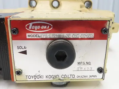 Toyo-oki HDD3-42SG-BcA-3E-06C-605 Directional Valve HD3-42SG-BcA-03B-DC-605  24V