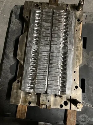 USED 2013 HUSKY CUTLERY MOLDS