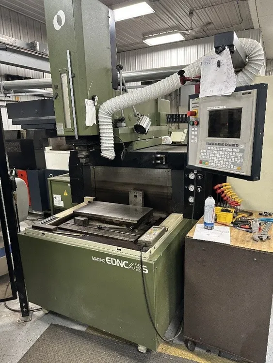 Used MAKINO EDNC43S EDM Sinkers Arizona US | Tight Tolerance Machinery #874053