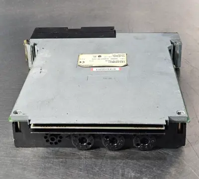 Telemecanique Schneider Automation TSXAEM821 / TSXBLK4 Input Module (BIN632)