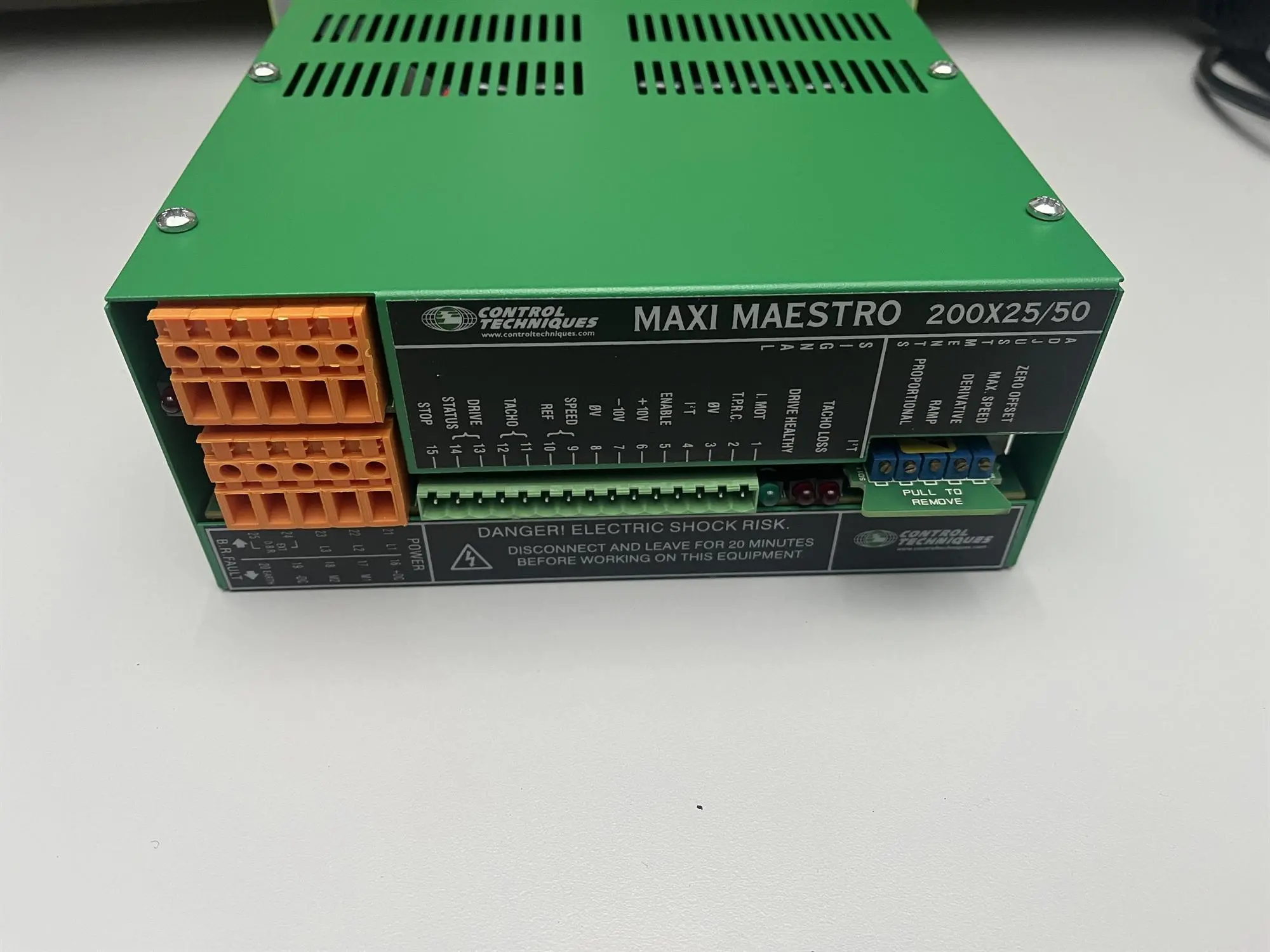 USED MAXI MAESTRO D.C SERVO DRIVE 200 X 25/50 NEW
