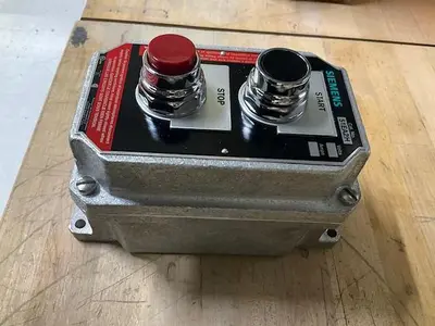 Siemens Hazardous Location Control Station with 2 push buttons PN 51C201H