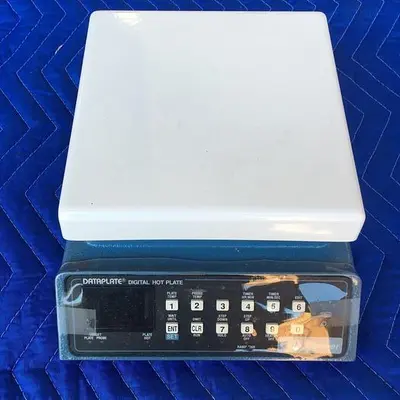 COLE PARMER DIGITAL HOT PLATE 03404-39