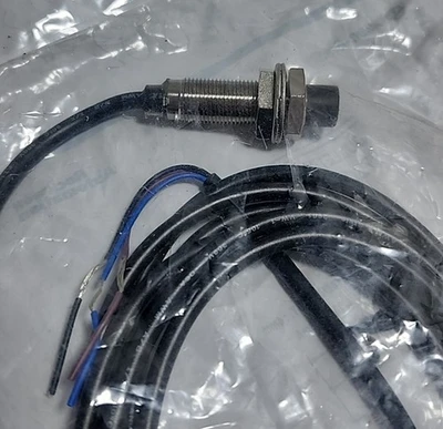NEW Allen-Bradley 872C-DH4NP12-E2