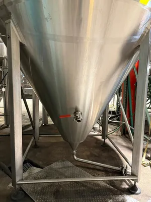 DME 4000L Tanks & Kettles | ListingHippo (2)