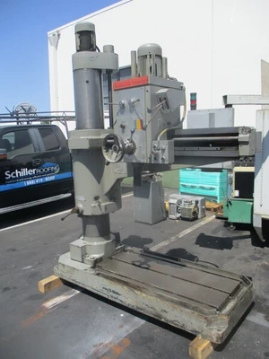 4' -12" Clausing, radial drill