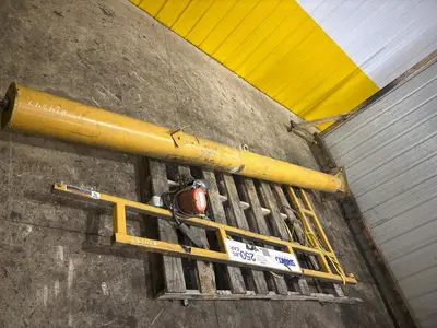 250 LB SPANCO FREE STANDING BOOM JIB CRANE WITH HOIST: YOBRO #24347