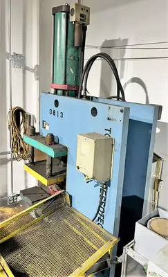 USED 1999 TOX PRESSOTECHNIK TOX PRESSOTECHNIK PCG-50 PRESS