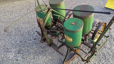 USED JOHN DEERE 246