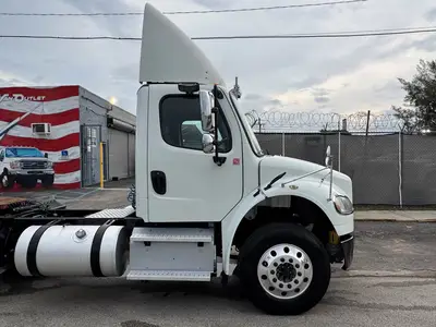 Used 2019 FREIGHTLINER M2 Carhaulers Florida US | Truck and Van Outlet #1509219