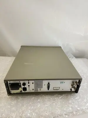 HEWLETT PACKARD 3335A SYNTHESIZER LEVEL GENERATOR