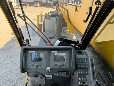 Used 2013 GROVE GMK4115L Rough Terrain Cranes Texas US | Uriquip #1420942