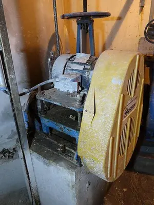 USED APACHE STAINLESS TANK
