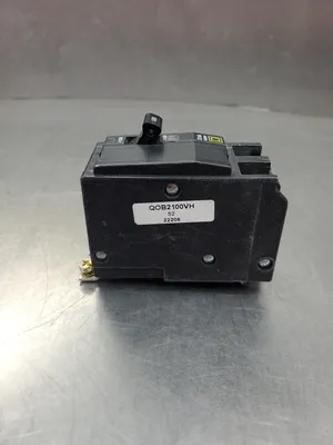 Square D QOB2100VH Plug-In Circuit Breaker, 100A, 120/240V. 3E-30