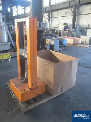 USED LLOYD Lloyd Instruments Tensile Tester, Model 6000R