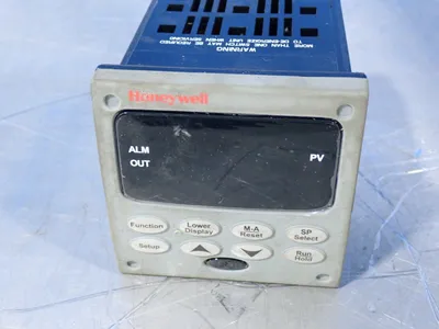 Used HONEYWELL DC2500EE0L0020010000E00 Temperature Controls Ohio US | HGR 24 #1084999