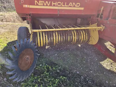 USED 1987 NEW HOLLAND HAYLINER 505