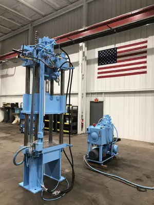 USED 1984 K.R. WILSON K.R. WILSON COMPRESSION MOLDING PRESS