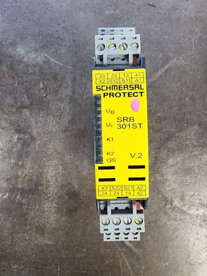 USED SCHMERSAL PROTECT SRB301ST-24V-(V.2)