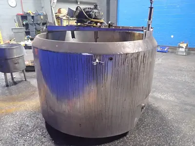 65" X 65" X 38" Jacketed Mixing Tank