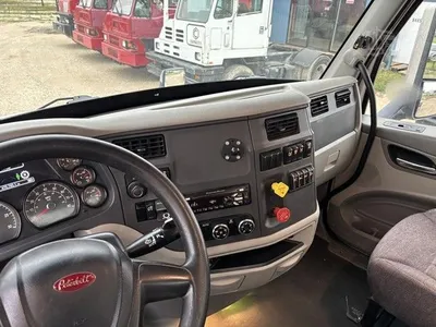 USED 2020 PETERBILT 579
