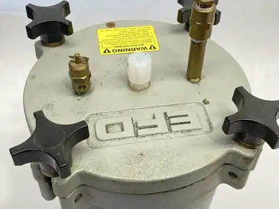 Used NORDSON EFD CAST ALUMINIUM PRESSURE TANK 100 PSI MAX Pressure Tanks Michigan US | Maverick Industrial Sales #1122736