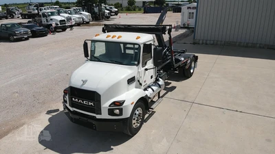 New | in-Stock 2025 MACK MD6 Hooklifts & Roll-Offs Texas US | Roll Off Truck World #1491879