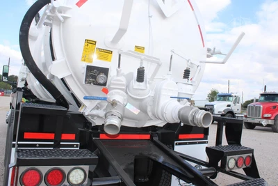 Used 2020 INTERNATIONAL MV Septic/Sewer/Vacuum Trucks Texas US | Roll Off Truck World #1491806
