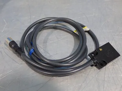 NEW OMRON E2JW10MA
