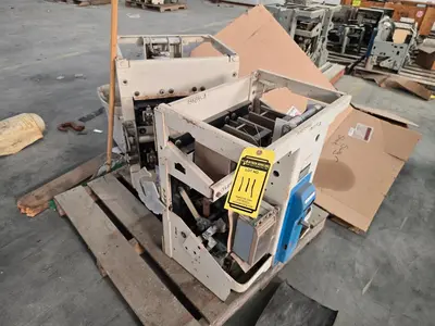 Used _UNKNOWN_ _UNKNOWN_ Circuit Breakers Indiana US | Myron Bowling Auctioneers Inc #1503991