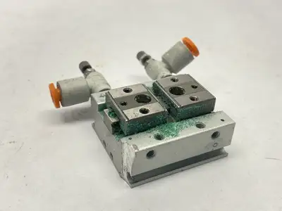 MHF2-8DR | SMC  Pneumatic Gripper 8mm Bore Short Stroke -  For parts or not working
